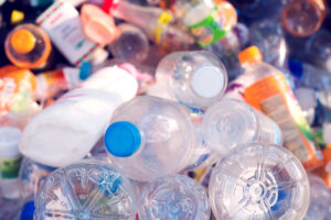 Melawan Polusi Sampah Plastik